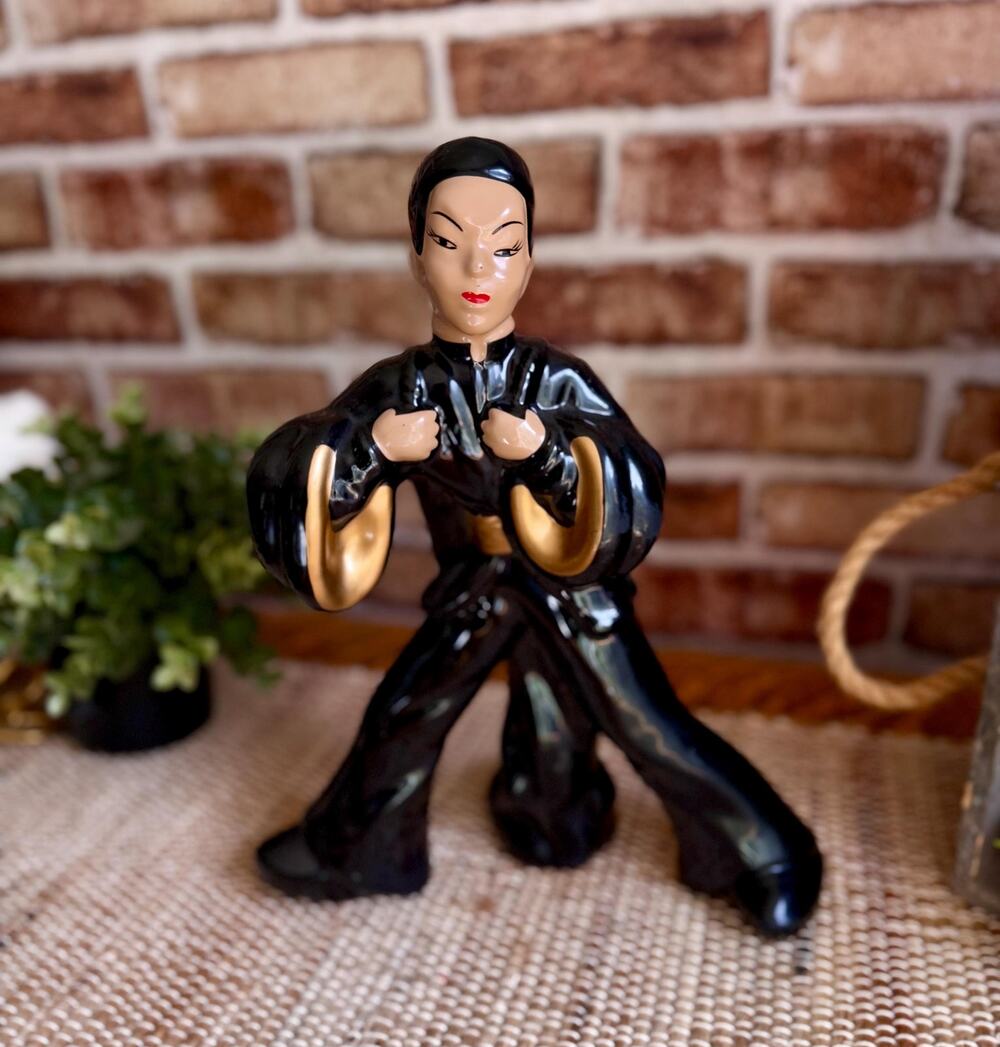 Vintage 1950s Asian Figural Vase | Mid Century Chinoiserie Bud Vase